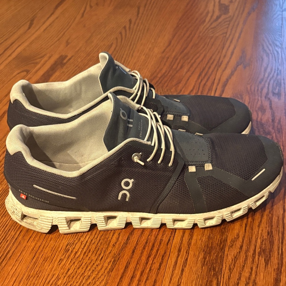 On Running Men's Navy and White Running Shoes